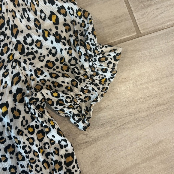 My Story Leopard Print Ruffle Blouse - Picture 3 of 5